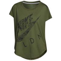 تی شرت زنانه نایکی مدل Signal Tee Qs London Nike Signal Tee Qs London T-Shirt For Women