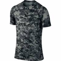 تی شرت آستین کوتاه مردانه نایکی مدل Pro HyperCool Nike Pro HyperCool Short Sleeve T-Shirt For Men
